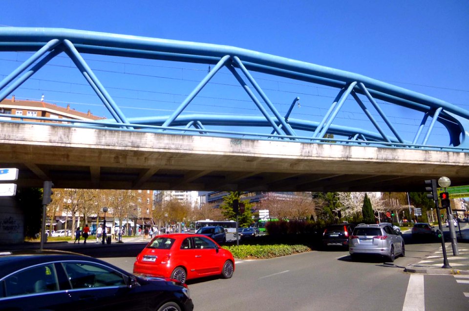 Vitoria - Puente del ferrocarril de la Calle Portal de Castilla