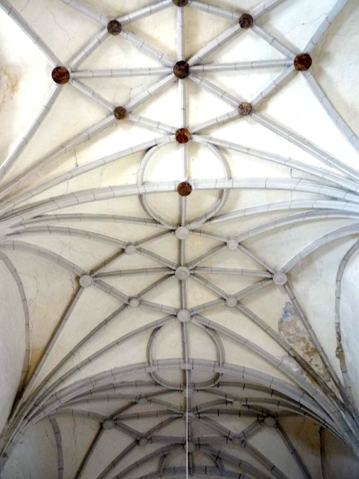Vitoria - Iglesia de San Juan Bautista de Aretxabaleta, interior 08