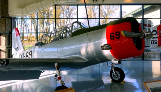 Vultee BT-13A Valiant, 1939 - Evergreen Aviation & Space Museum - McMinnville, Oregon - DSC00624