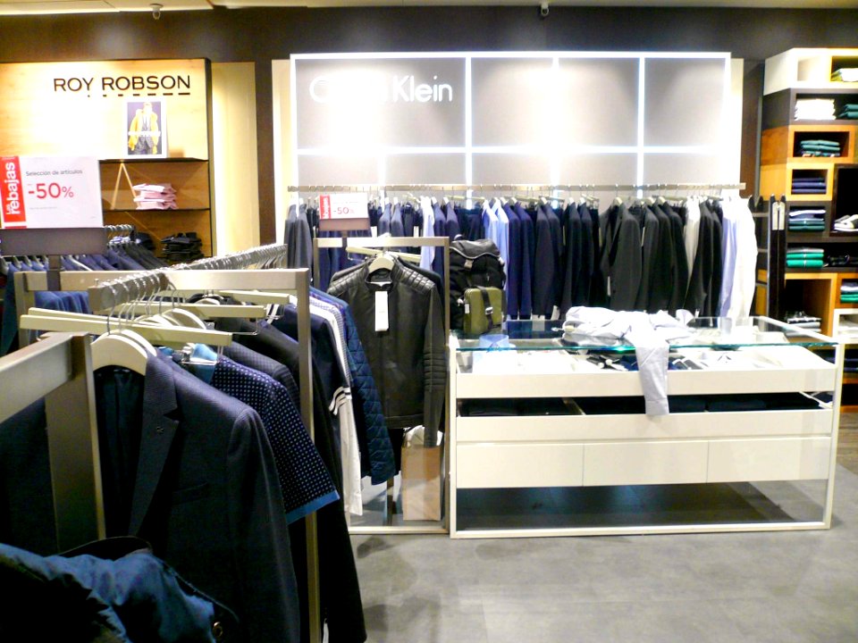 Vitoria - El Corte Inglés, puesto de Calvin Klein
