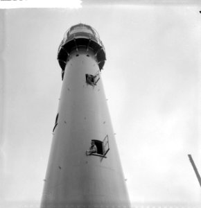 Vuurtoren in Hoek van Holland wordt opgeknapt, Bestanddeelnr 912-5000
