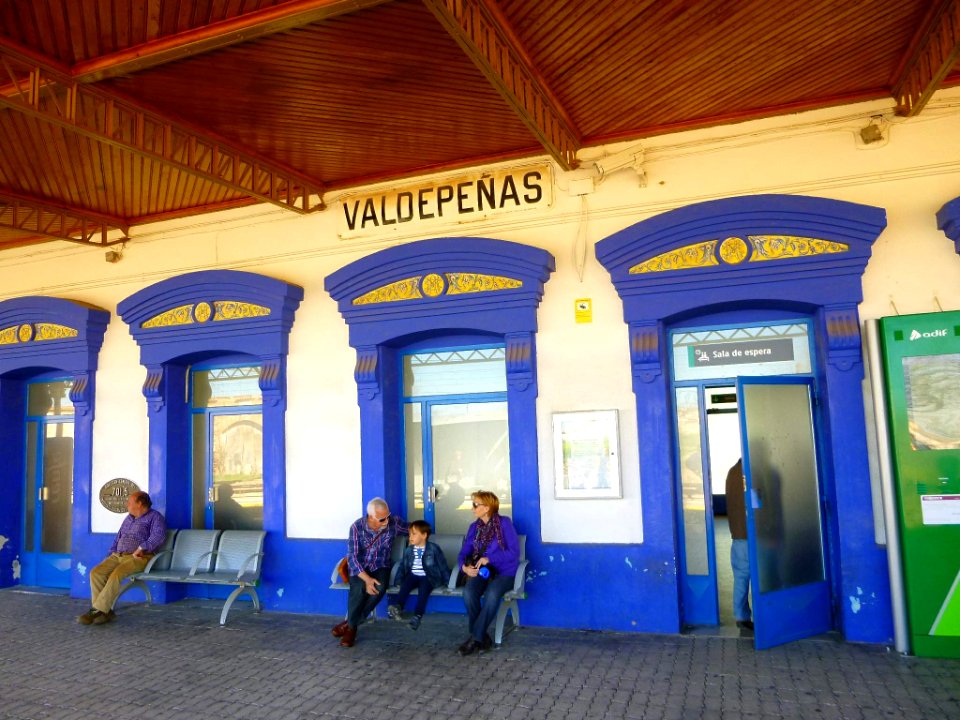 Valdepeñas - Estación de ADIF 2