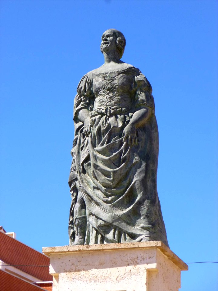 Valdepeñas - Esculturas y monumentos 11