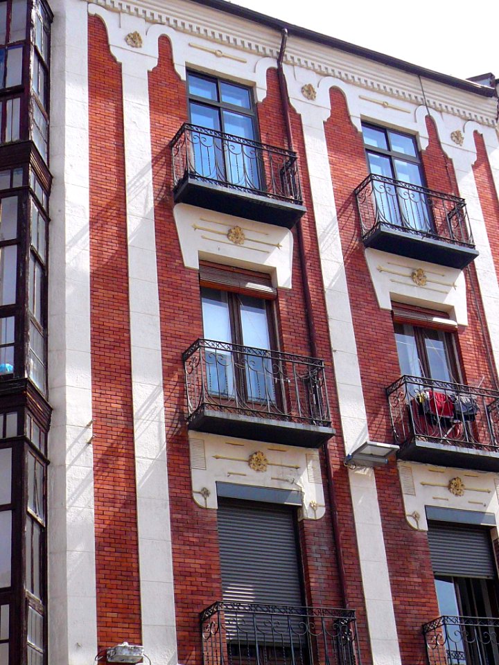Valladolid - Calle José María Lacort nº 2