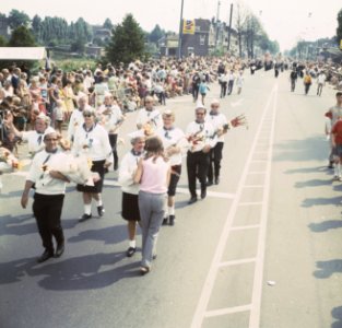 Vierdaagse Nijmegen, finale, Bestanddeelnr 254-8520