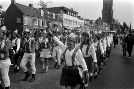 Vierdaagse Nijmegen, Bestanddeelnr 923-6885