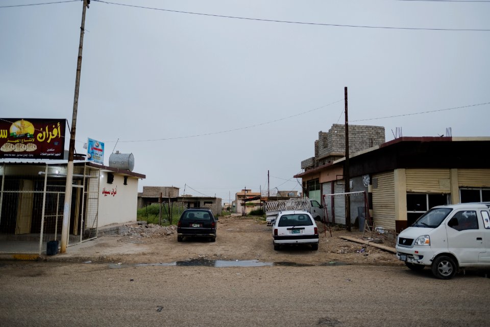Views in May of 2019 around downtown Shingal at sunset 05