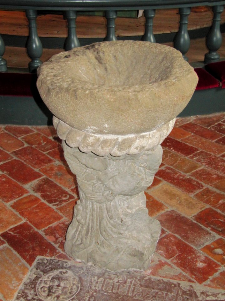 Vallby kyrka int07