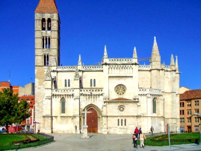 Valladolid - Iglesia de Santa María la Antigua 02