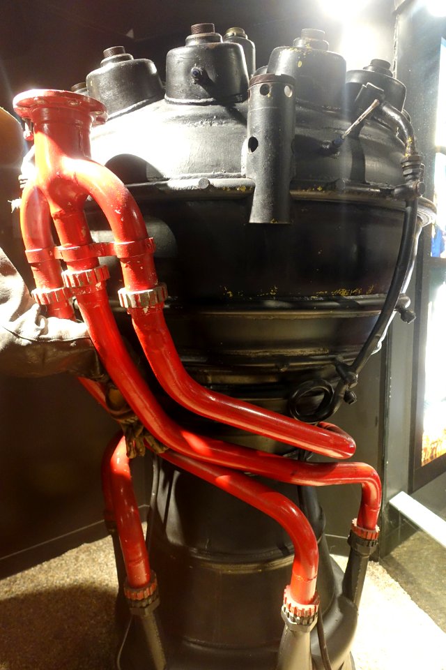 V-2 rocket engine, Germany, brought to White Sands Proving Ground, USA, in 1945 - Museum of Science and Industry (Chicago) - DSC06648