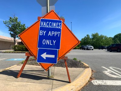 Vaccination location sign