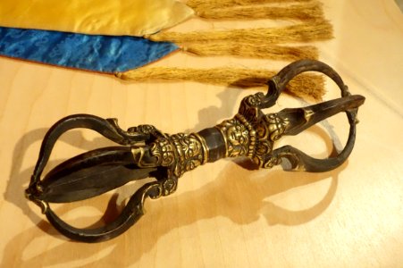 Vajra, Tibet, 11th-12th century, iron and brass - Berkeley Art Museum and Pacific Film Archive - DSC04056