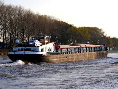 Vakova (ENI 02322499) at the Amsterdam-Rhine Canal