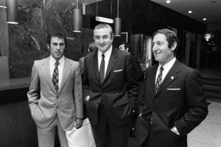 V.l.n.r. Amancio, Miguel Muñoz (trainer), Gento, Bestanddeelnr 924-4486