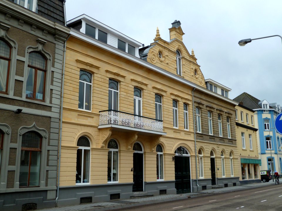 Valkenburg-Reinaldstraat 2 (2)