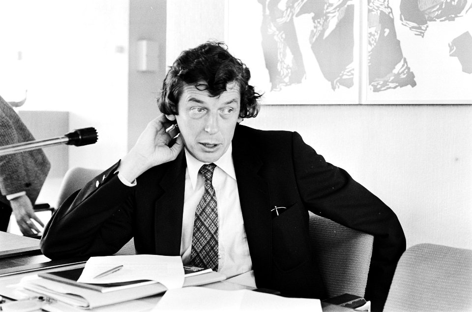 Vergadering FNV Federatieraad voorzitter Wim Kok, Bestanddeelnr 930-3310