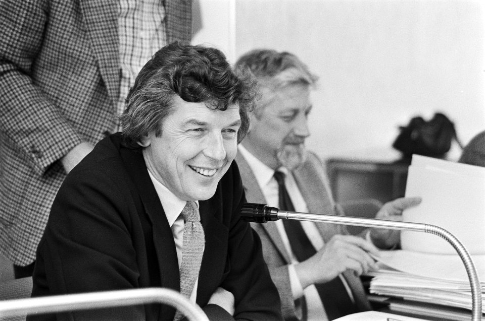 Vergadering in Amsterdam van de Federatieraad van het FNV over o.m. politieke ontwikkelingen en sociaal economische situatie Wim Kok, Bestanddeelnr 931-5566