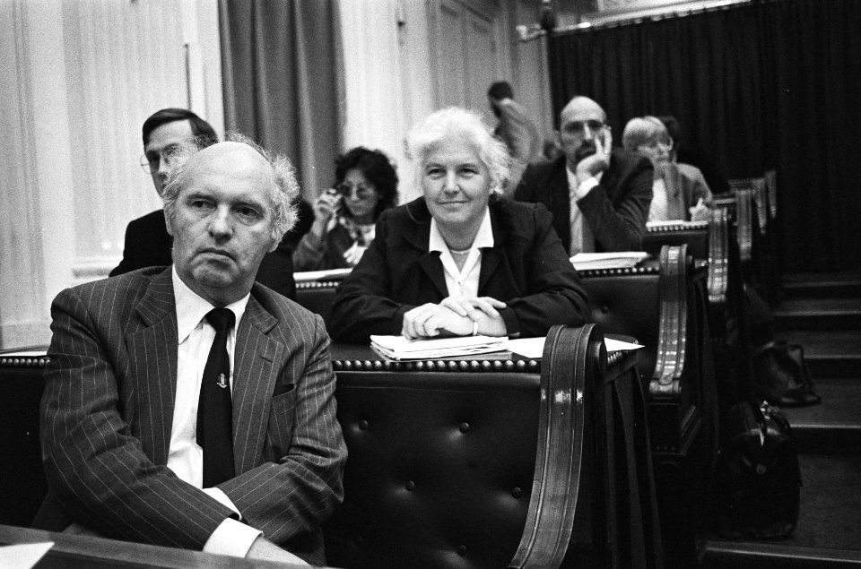 Vergadering van de Tweede Kamercommissie over grote stedenproblematiek, links bu, Bestanddeelnr 932-6874