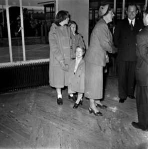 Vertrek Prins Bernhard naar Zuid-Amerika, Bestanddeelnr 905-3832