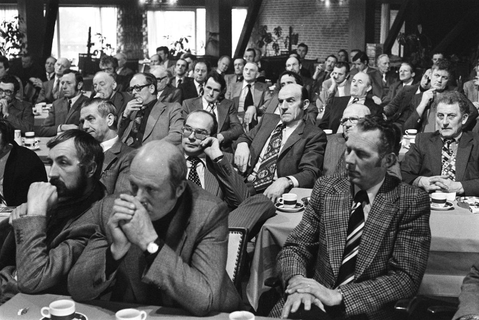 Vergadering leden Cooperatieve Melkcentrale in Alphen aan de Rijn i.v.m. komende, Bestanddeelnr 929-0107