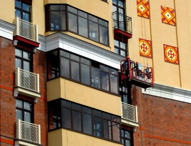 Building high-altitude work front lift