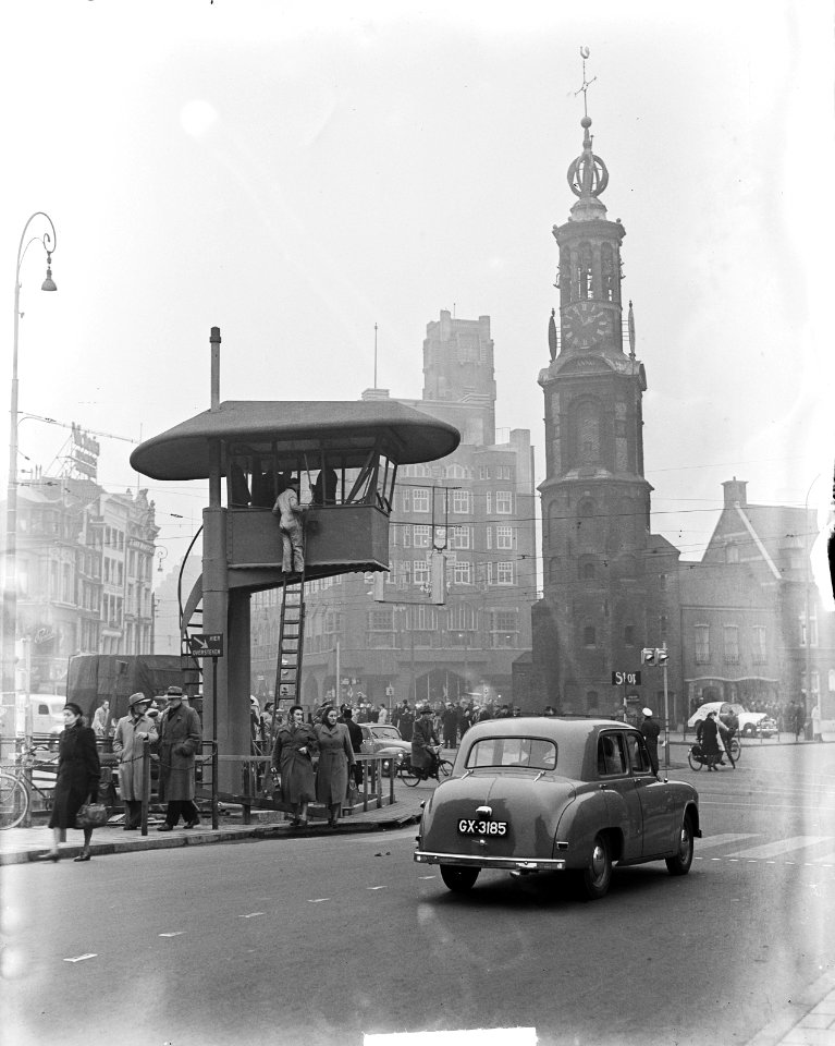 Verkeerstorentje op het Muntplein te Amsterdam, Bestanddeelnr 903-7699