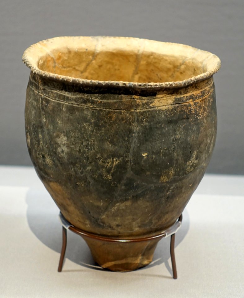 Vessel from Kyushu or Kinki district, Yayoi period, 4th-3rd century BC, ceramic - Tokyo National Museum - Ueno Park, Tokyo, Japan - DSC09118