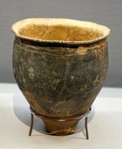 Vessel from Kyushu or Kinki district, Yayoi period, 4th-3rd century BC, ceramic - Tokyo National Museum - Ueno Park, Tokyo, Japan - DSC09118