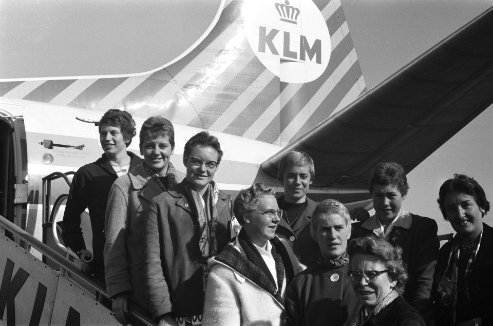 Vertrek Nederlandse zwemsters naar Blackpool, Bestanddeelnr 912-8625