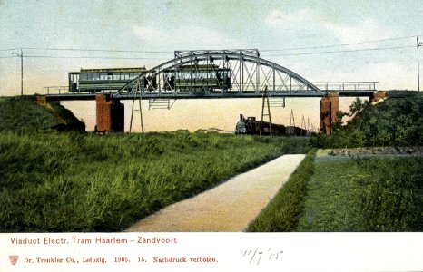 Viaduct van de Electrische Tram Haarlem - Zandvoort
