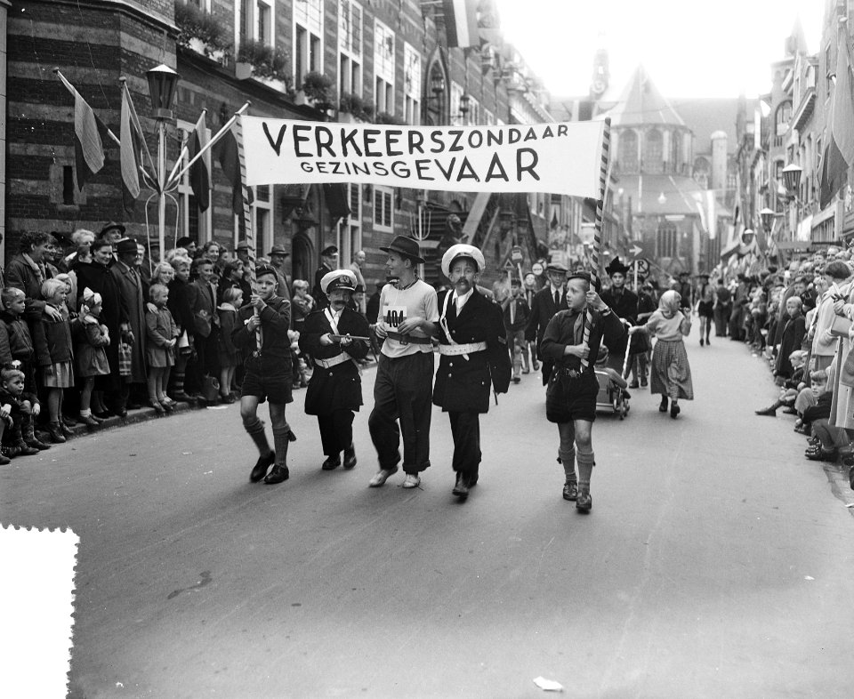 Victorie Alkmaar optocht, Bestanddeelnr 907-3758
