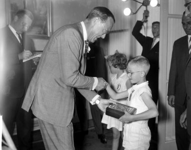 Verjaardag Prins Bernhard . Defile. Christelijke Vereniging voor Lichamelijke Op, Bestanddeelnr 912-6647