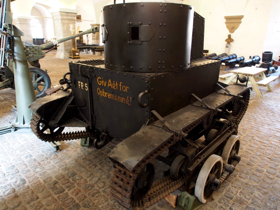 Vickers Carden-Loyd tankette reconnaisance vehicle at the Royal Danish Arsenal Museum (Copenhagen), pic12