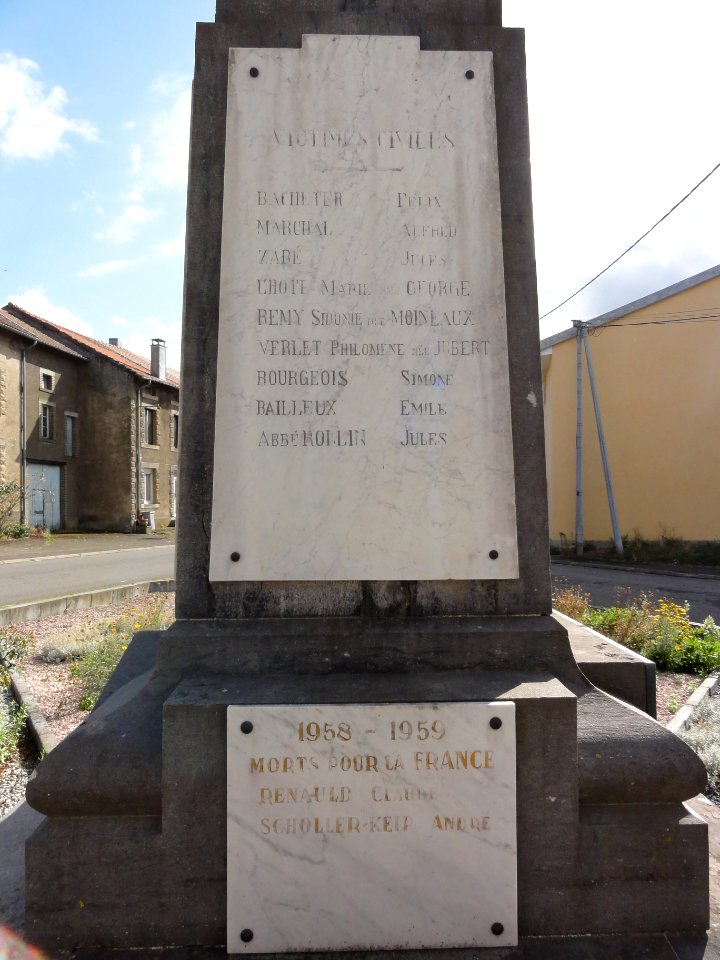 Ville-au-Montois (Meurthe-et-M.) monument aux morts (04)