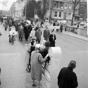 Vijftigjarig bestaan van de Studentenvereniging Unitas . Optocht van reunisten, Bestanddeelnr 913-2243