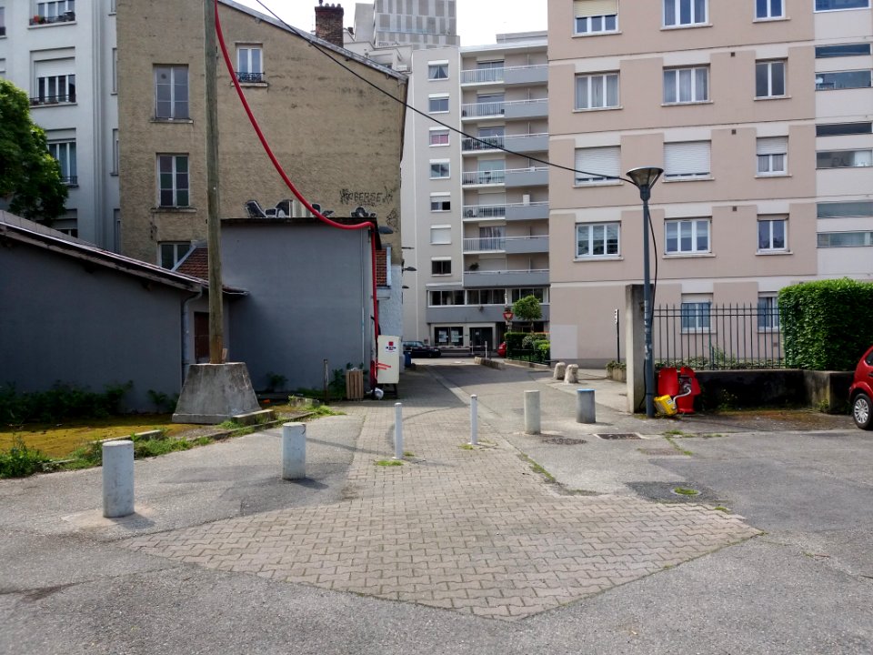 Villeurbanne - Passage Rey, en allant vers le cours Émile Zola