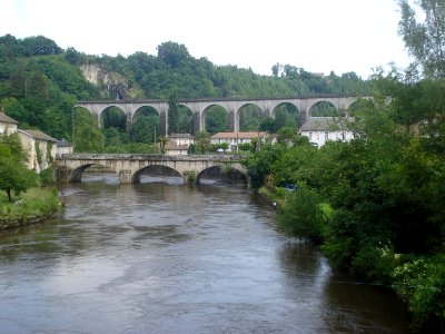 Vienne river and railway bridge Pont-de-Noblat (Haute-Vienne, Fr)