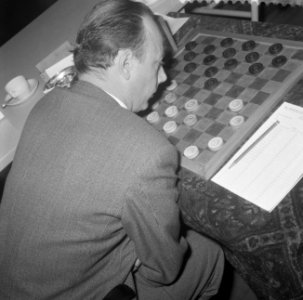 Vijfde ronde, pers. damkampioenschap 1964, Roozenburg, Bestanddeelnr 916-2347
