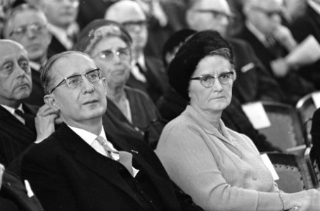 Vijftig jarig bestaan vereniging Hendrick de Keyser, aanwezigen Minister Klompe , Bestanddeelnr 921-0079