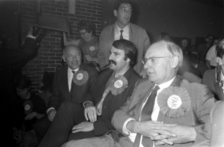 Verkiezingsvergadering in Dronten. Mellema (CHU), Biesheuvel (ARP) en Schmelzer , Bestanddeelnr 922-8866