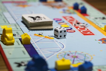 Monopoly roll the dice craps