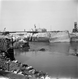 Wederopbouw Vlissingen Herstelwerk aan een haveninstallatie, Bestanddeelnr 900-2592