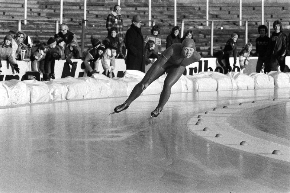 Wereldkampioenschappen schaatsen dames allround in Den Haag. Ria Visser in actie, Bestanddeelnr 930-1069