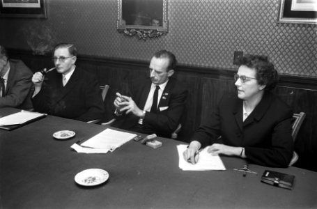 Wereldregering gevormd door Reichsgraf Von Thun und Holenstein te Den Haag , de , Bestanddeelnr 920-9892