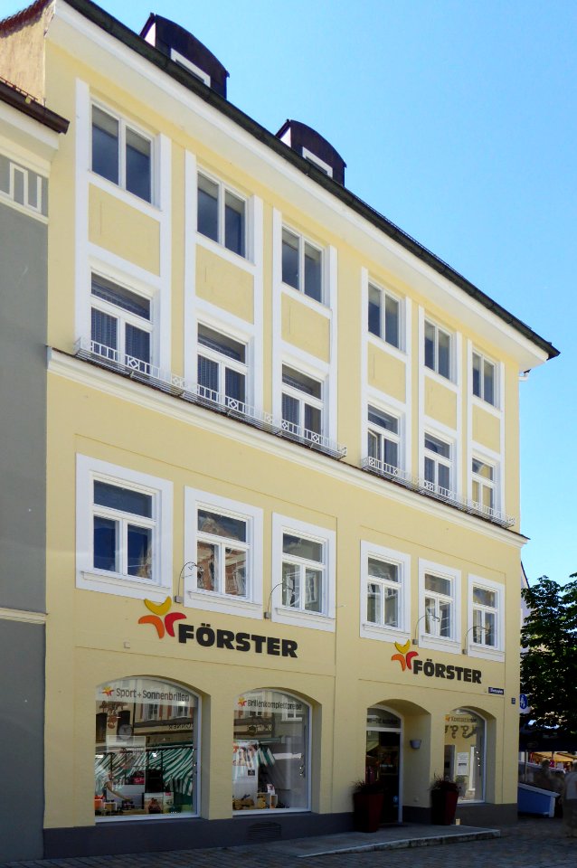 Weilheim, Marienplatz 15, Peißenberger, 1