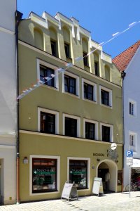 Weilheim, Pöltnerstraße 8, 1
