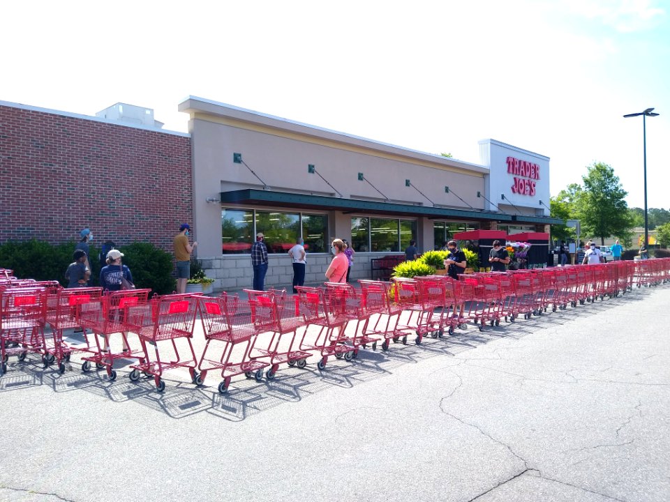 Waiting in line outside Trader Joe's during the COVID-19 pandemic photo