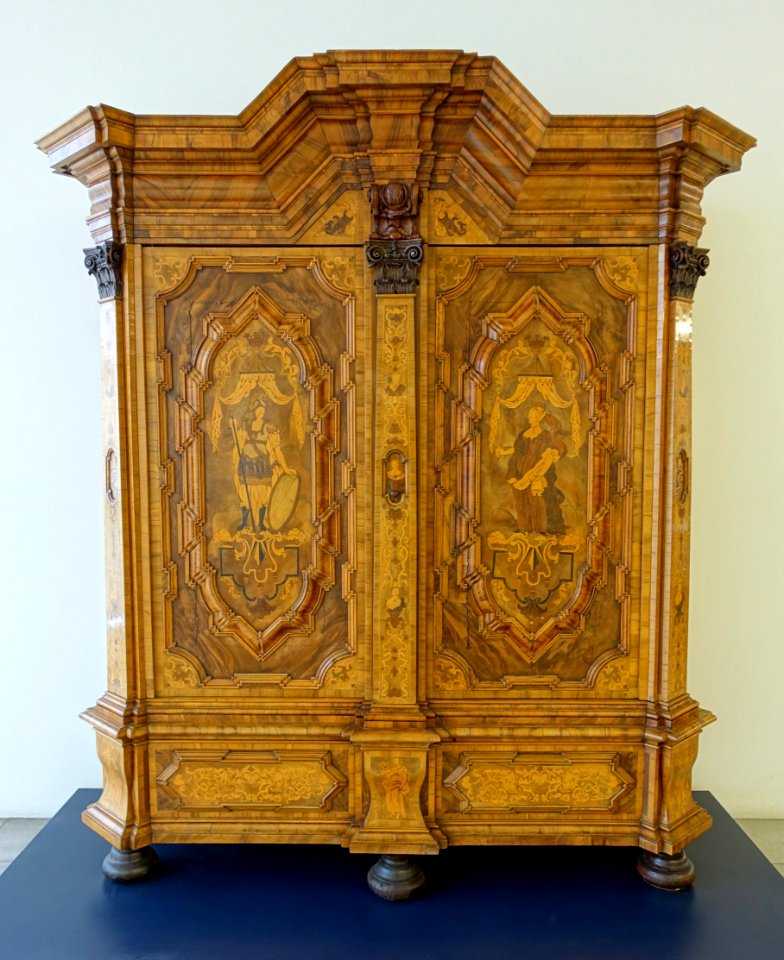 Wardrobe, Breslau, 1730-1740, pine, walnut, oak, massaranduba, yellow brazilwood, fustic, sucupira, wenge, Caesalpinia spinosa - Germanisches Nationalmuseum - Nuremberg, Germany - DSC02500