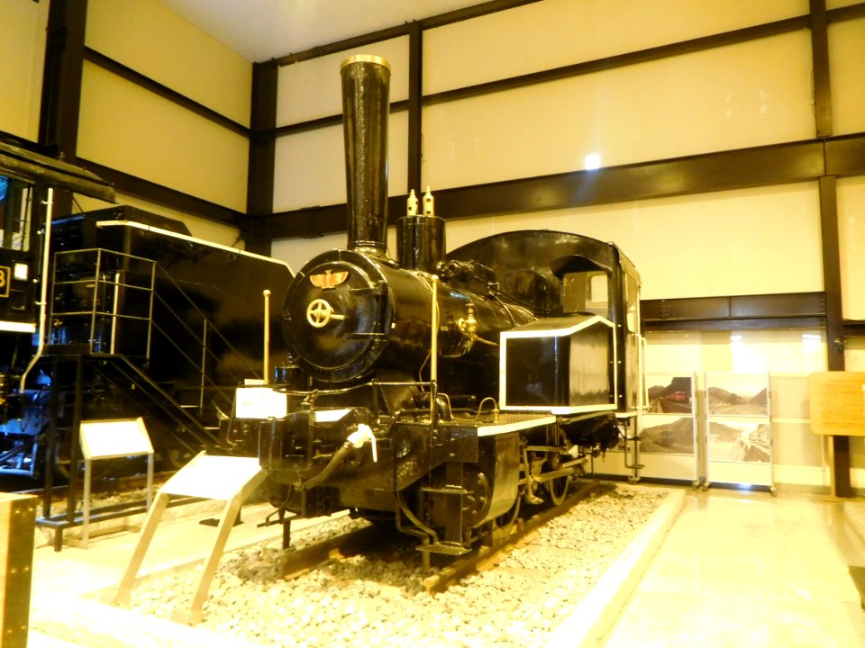 Wakataka steam locomotive at The 19th Century Hall 002
