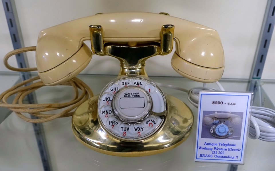 Western Electric D1 202 - Telephone Museum - Waltham, Massachusetts - DSC08110